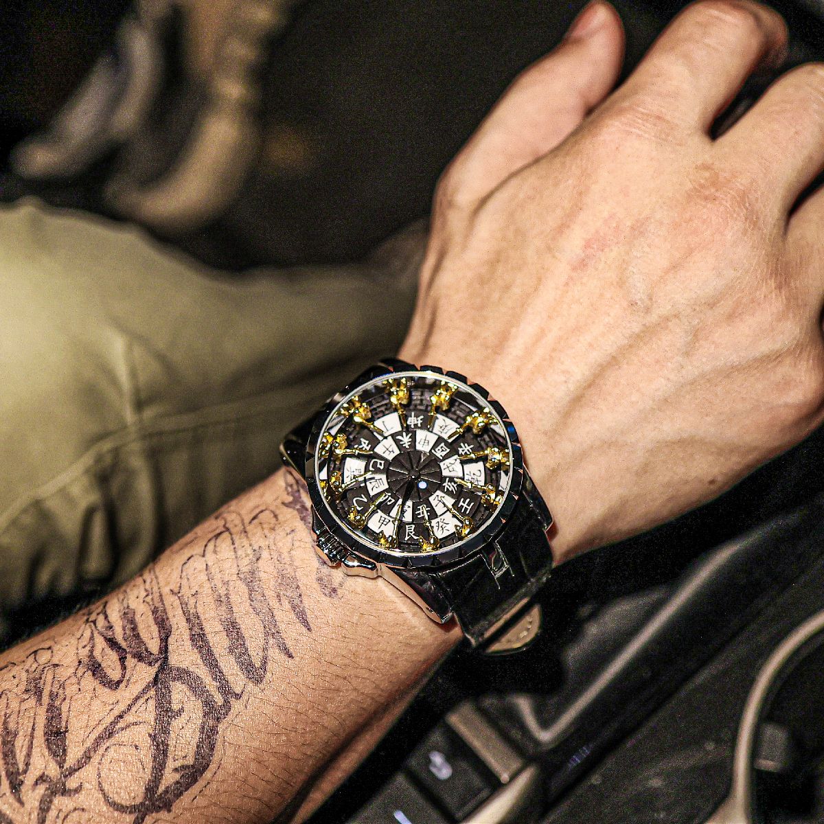 ヨーロッパ、アメリカ、日本、韓国スタイルの高級ラウンドテーブ - Zodiac Luxury Watch のレビューと価格