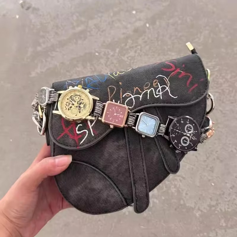 デザイナーの高級サドルバッグ女性 2025 新ファッションシ - Luxury Watch Trends 2025 のレビューと価格