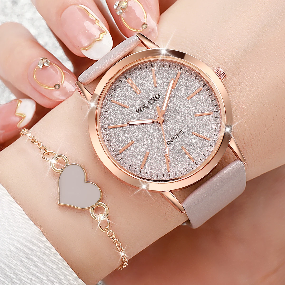 2 ピース/セットファッション女性用腕時計カジュアルレザース - Open Heart Watch のレビューと価格