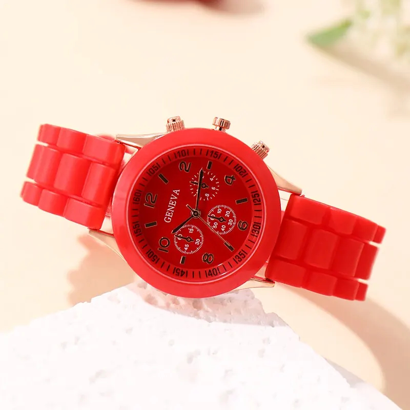 女性のためのエレガントな赤いシリコンクォーツ時計、ラディーズ - Luxury Watch Lady のレビューと価格