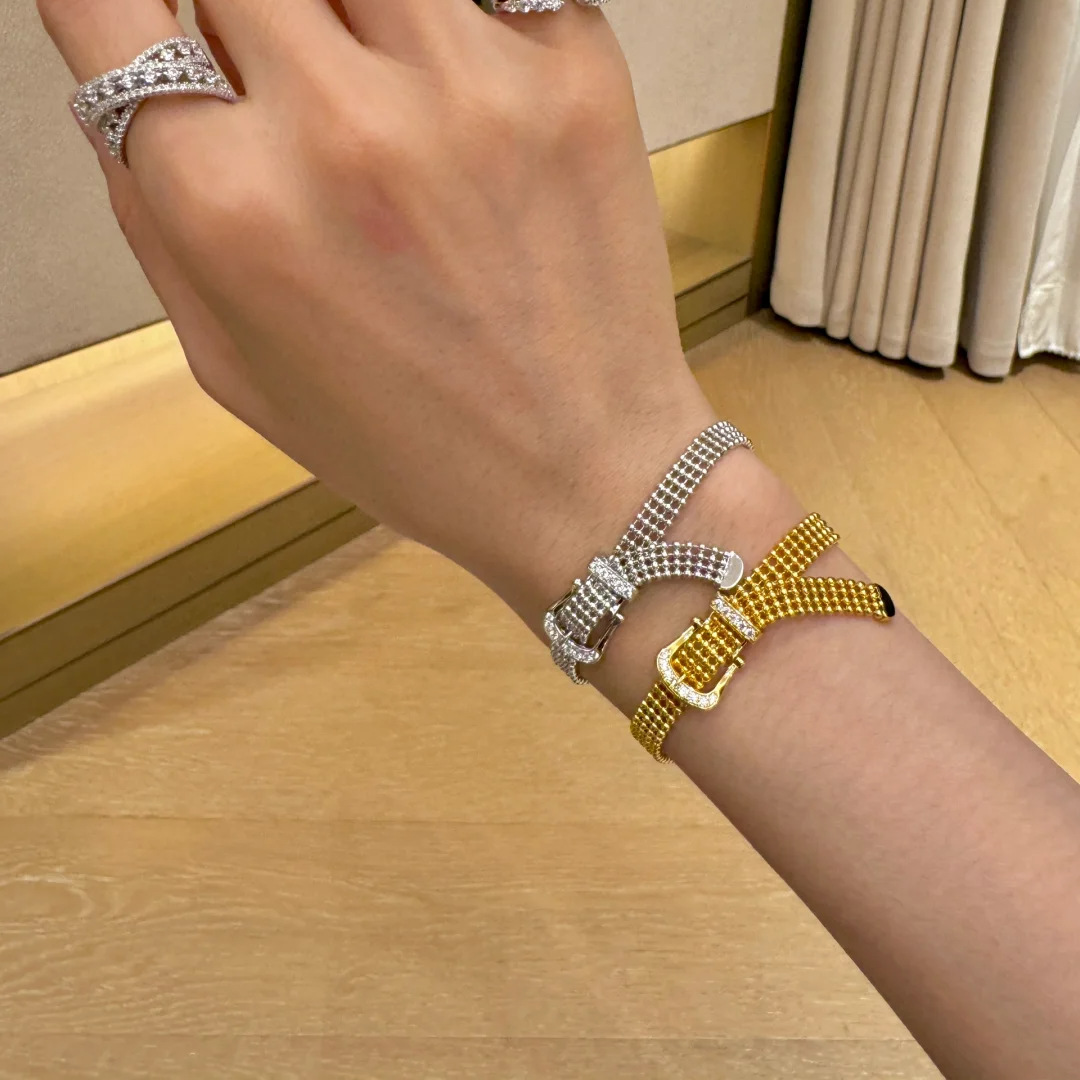 イタリアヴィンテージジュエリーミラノ素敵なデザインの時計チェ - Luxury Watch Nice のレビューと価格