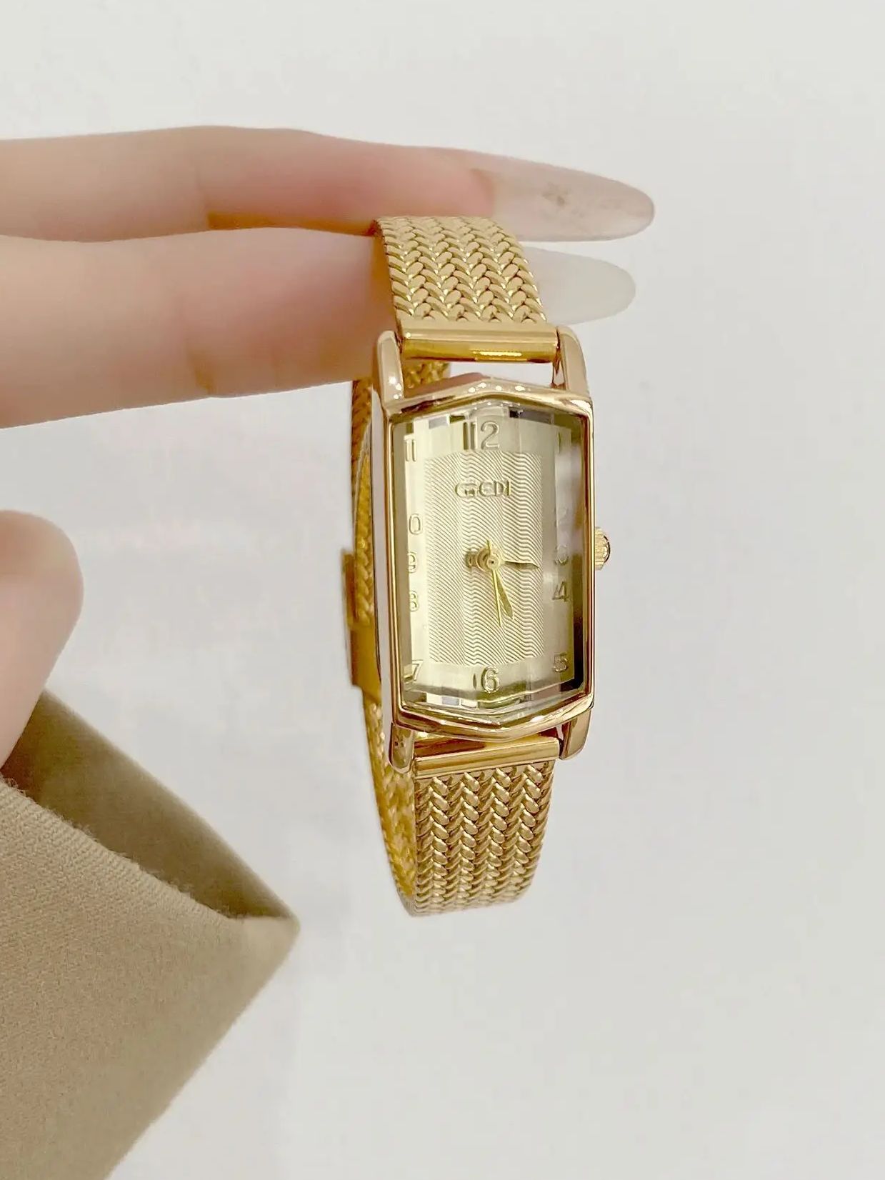ヴィンテージゴールドレディースウォッチコレクションレトロ長方 - Luxury Watch Vintage のレビューと価格
