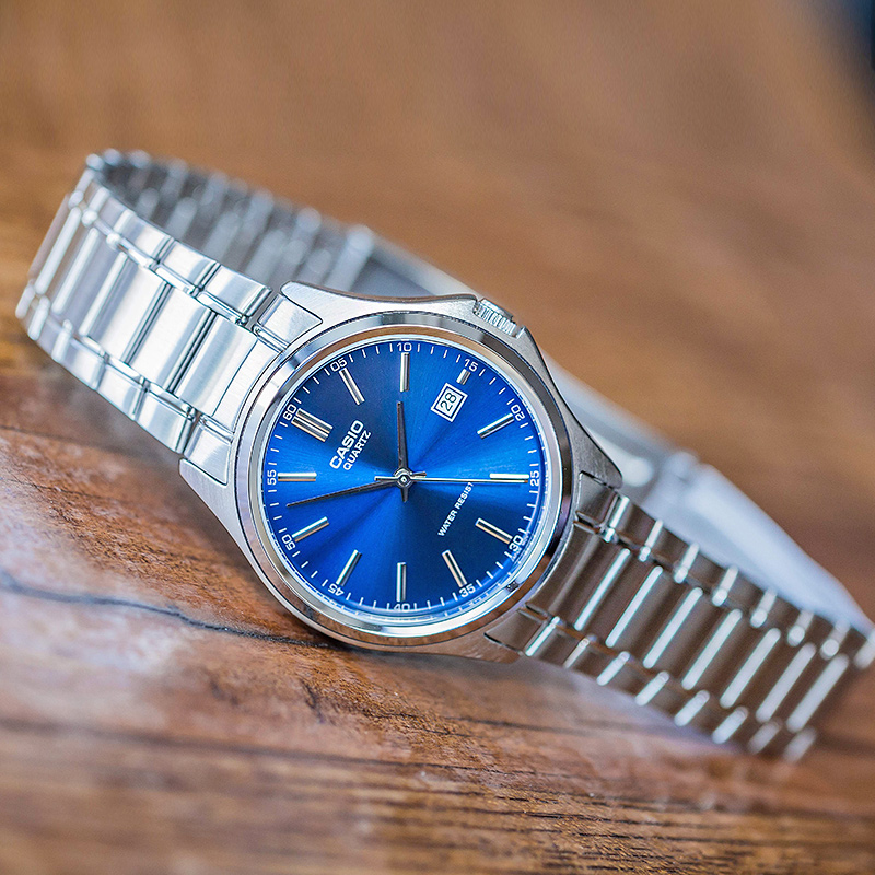 カシオ メンズ腕時計 シンプル レトロ レロジオ デジタルウ - Luxury Watch Casio のレビューと価格
